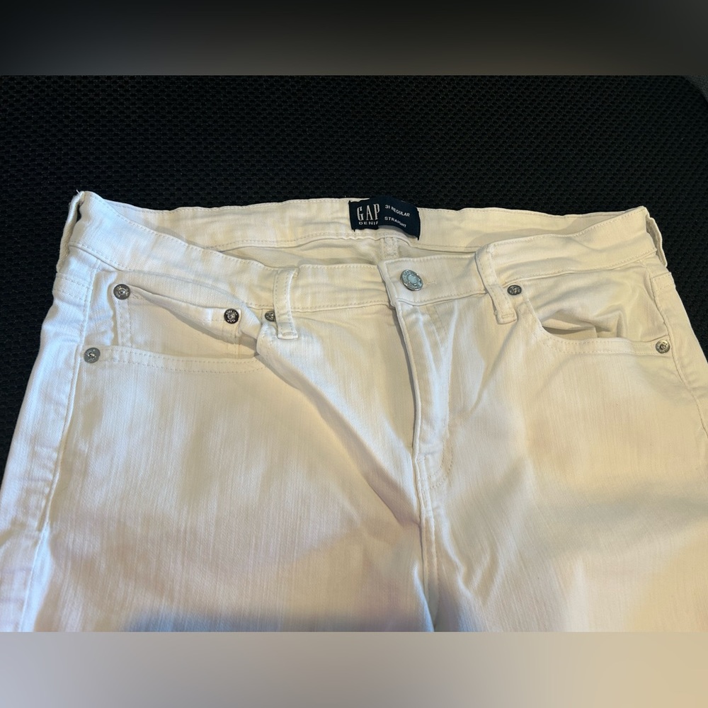 Gap Straight White Jeans, size 31 Regular. Great used condition. - Picture 3 of 7